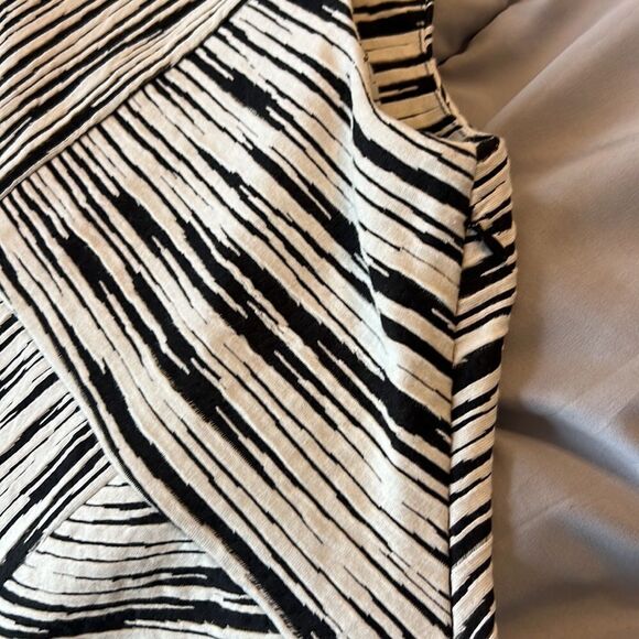 Calvin Klein Black & White Criss Cross Stripes Dress - Size 12 - Picture 11 of 11